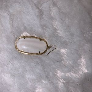 One Kendra Scott Danielle white earring